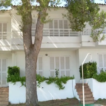 Anguila Chalet *